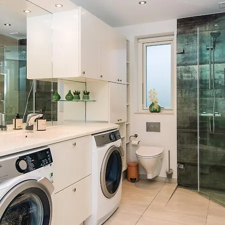 度假居 5 Star In *